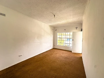 2 Bedroom Garden Flat