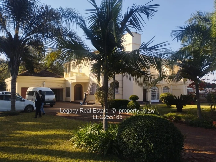 Luxury Fully Furnished 5-Bedroom Home To Let – Borrowdale.
