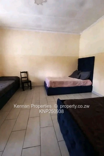 Hatfield 4-Bed Townhouse in a Complex 