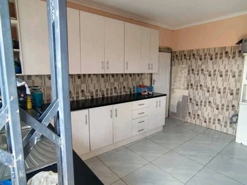 9 Bedroom House