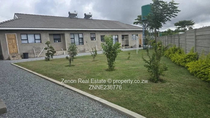 Stylish 3-Bed Townhouse in Strathaven 