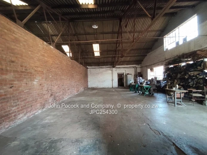 Workshop and office space in Prime Belmont Area