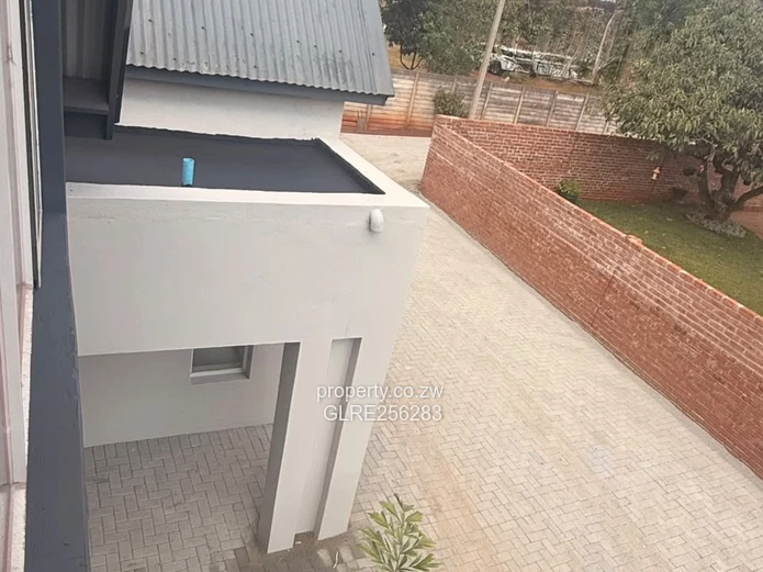 To Rent: Modern 4-Bed Borrowdale Home with Borehole