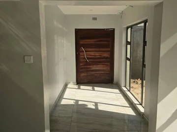 3 Bedroom Flat & Apartment