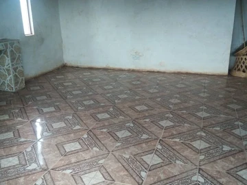 6 Bedroom House