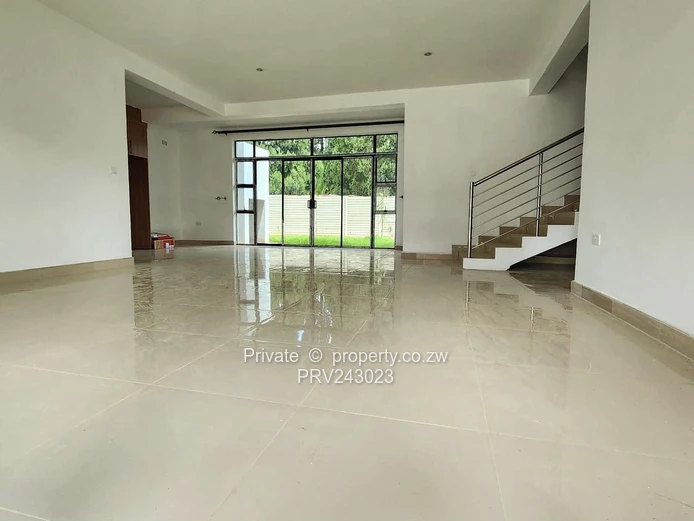 Neat newly built duplex cluster home to let 