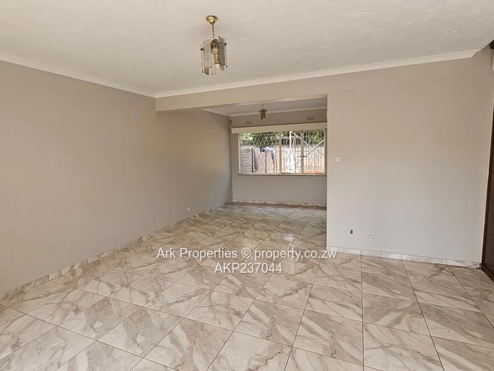 Duplex Garden Flat for Rent in Avondale