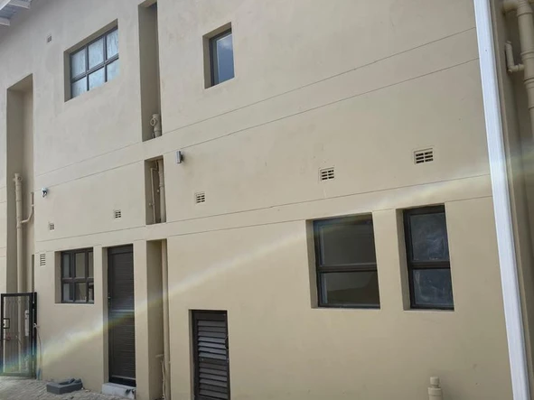3 Bedroom Flat & Apartment