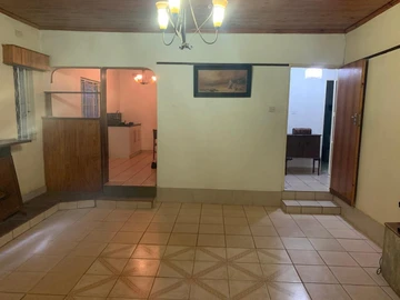 6 Bedroom House