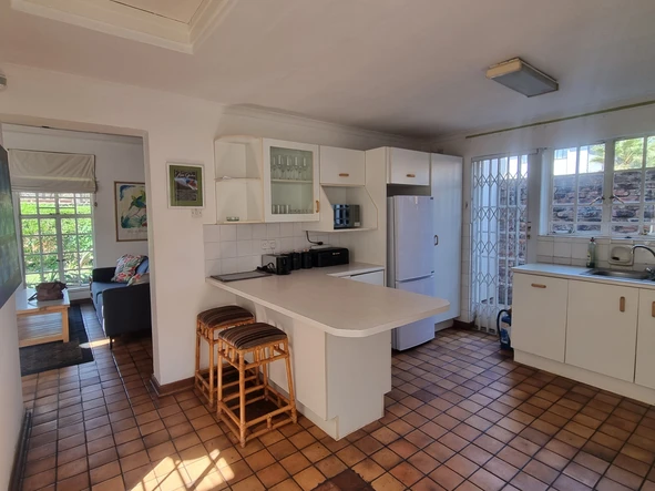 3 Bedroom Flat & Apartment