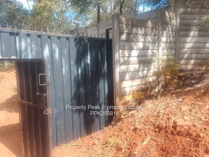 5000m² Stand Gated and Fully Serviced — Hogerty Hill