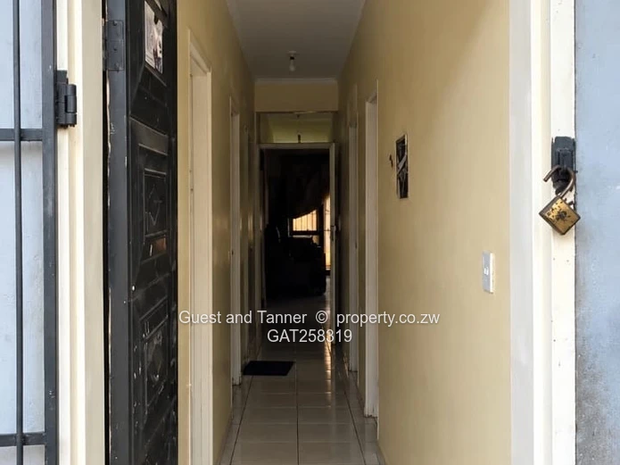 Cold Comfort - 4Br Family Home W/Borehole & 5Kva Solar