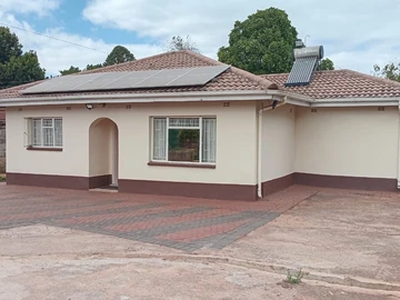 6 Bedroom House