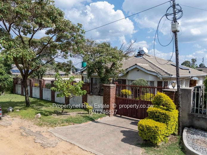 Solid neat family home!!!