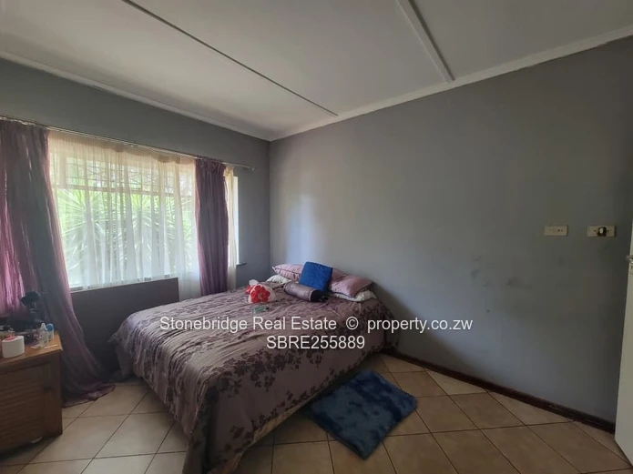 5 Bedroomed House in Kumalo For Sale
