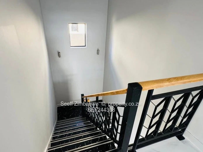 Modern 3-Bed Townhouse In Emerald Hill