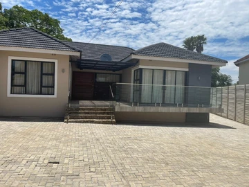 3 Bedroom Garden Flat