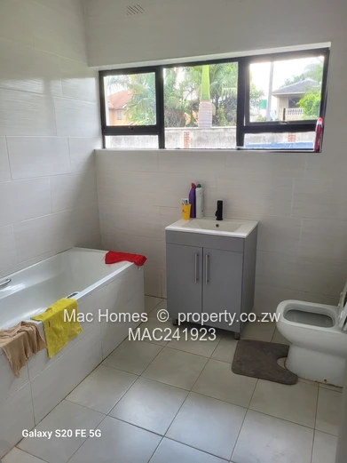 Mt pleasant heights double storey for sale 350k