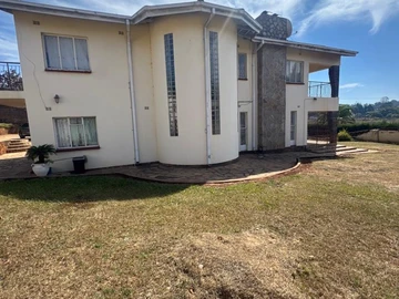 6 Bedroom House