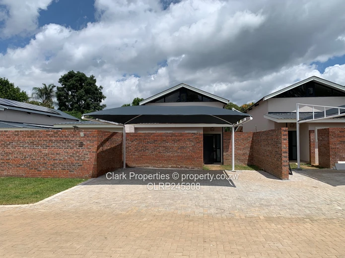 Stunning Townhouse (Sole Mandate)