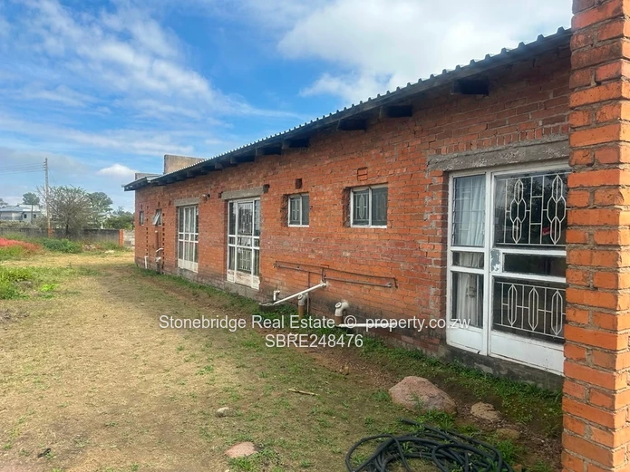 Incomplete 6 Bedroomed House in Burnside for sale