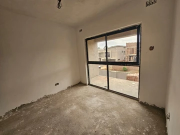 4 Bedroom Garden Flat