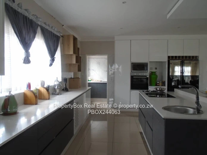 Arlington Estate to Rental for Immediate Occupation!