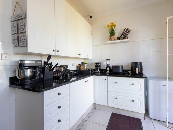 2 Bedroom Garden Flat