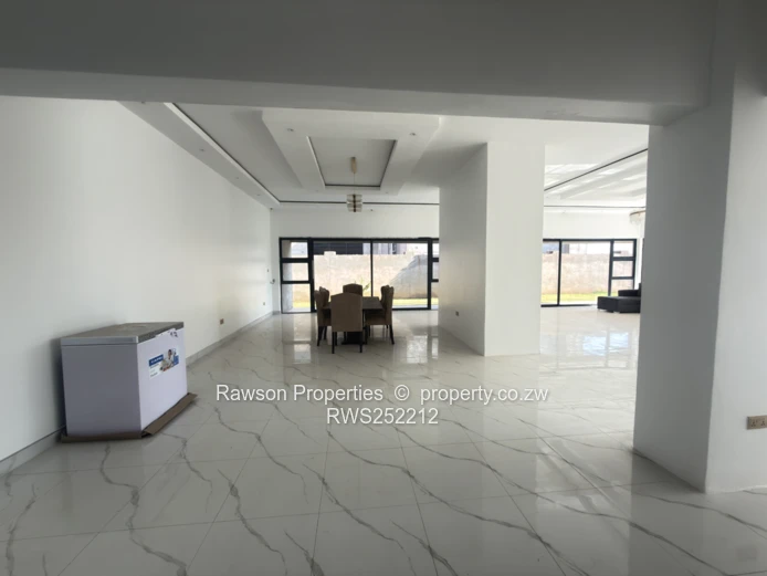 Mount pleasant heights newly built house for sale (Sole Mandate)