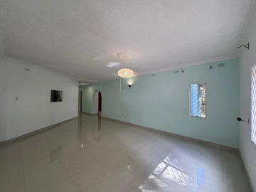 8 Bedroom House