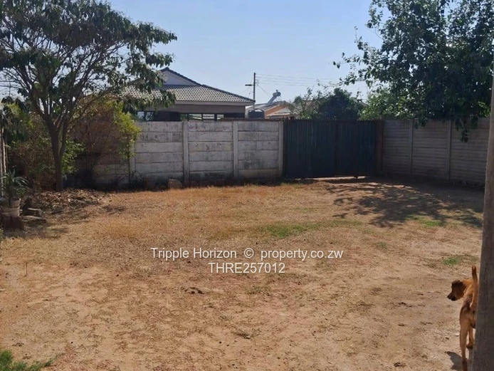 2-Bed Budiriro Home on 288m² — Gate & Fitted Kitchen (Sole Mandate)