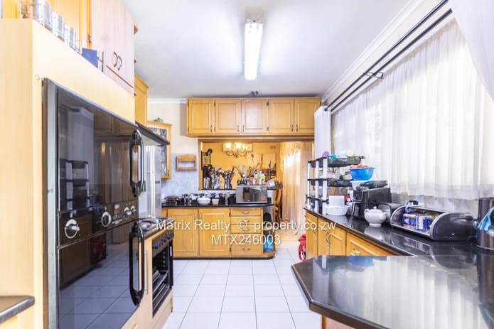 Family Home for Sale in Alexandra Park