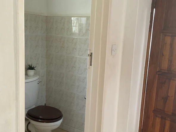 3 Bedroom Flat & Apartment