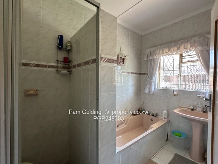 Beautiful Family Home For Sale In Woodlands (Sole Mandate)