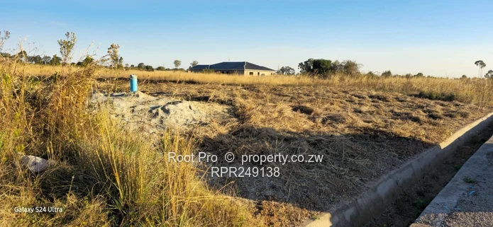 Paarl Estate Nyabira phase 1 Stand for sale