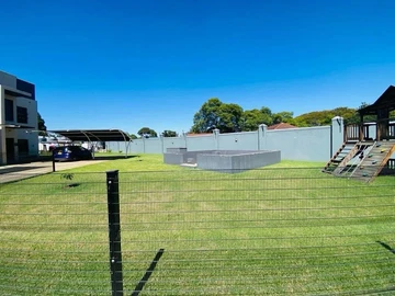 3 Bedroom Flat & Apartment