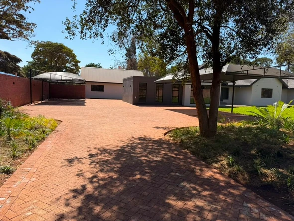 5 Bedroom House