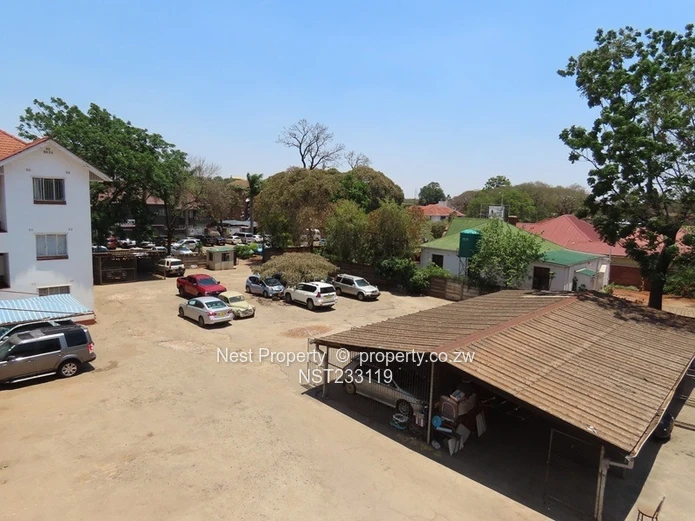 Neat 2 Bedroom Flat -  Avenues! (Sole Mandate)