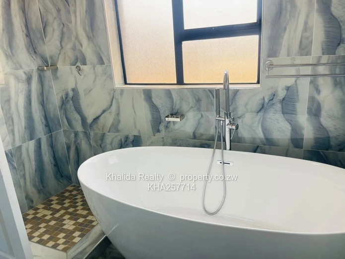 Rainham Park 3Bed House for Sale