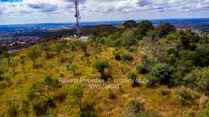 Clipsham 16,000 m² Hilltop Commercial/Residential Site