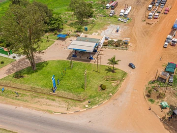 Commercial & Industrial Land
