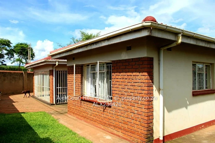 Big & Spacious 5 Bed House For Sale!