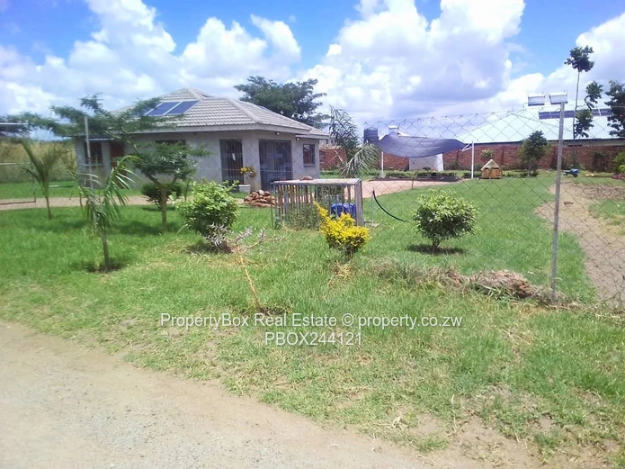 Sunway City property for sale with 3 bed cottage for $165 000