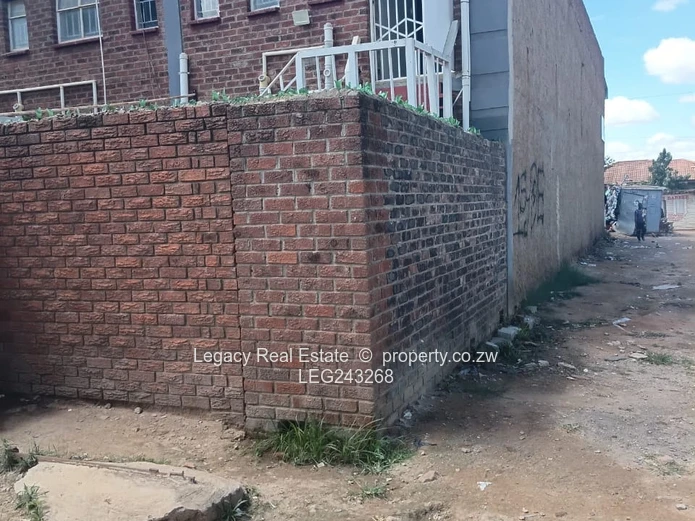 High Traffic Commercial Stand For Sale Damofalls