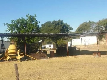 Farm & Agricultural Land