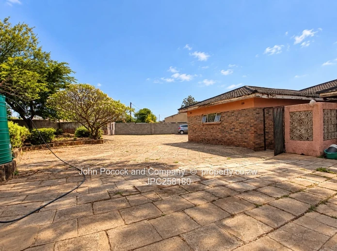 4 Bedroom Home in Matsheumhlope!
