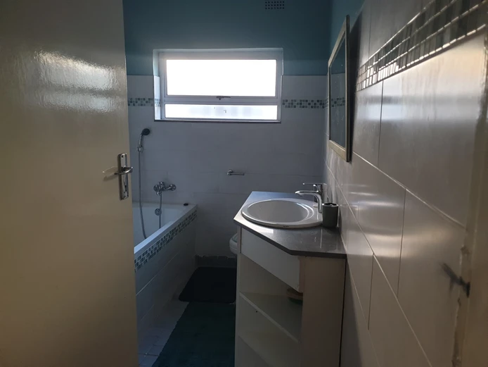 Helensvale furnished cottage to rent  (Sole Mandate)