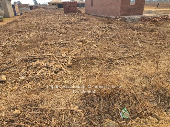 270m² Granary Park Plot — Gravel Road, Developing Neighbourhood