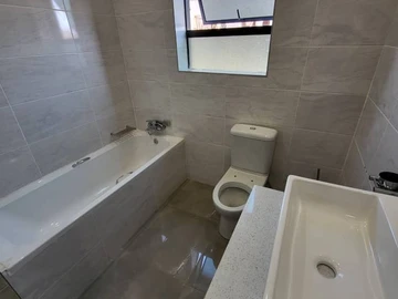 4 Bedroom Garden Flat