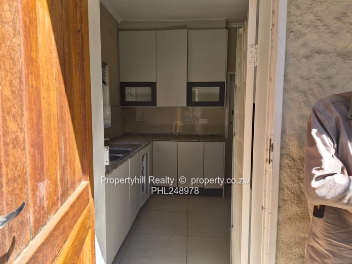 Furnished 4-Bed in stortford — 9000m² Garden & Borehole